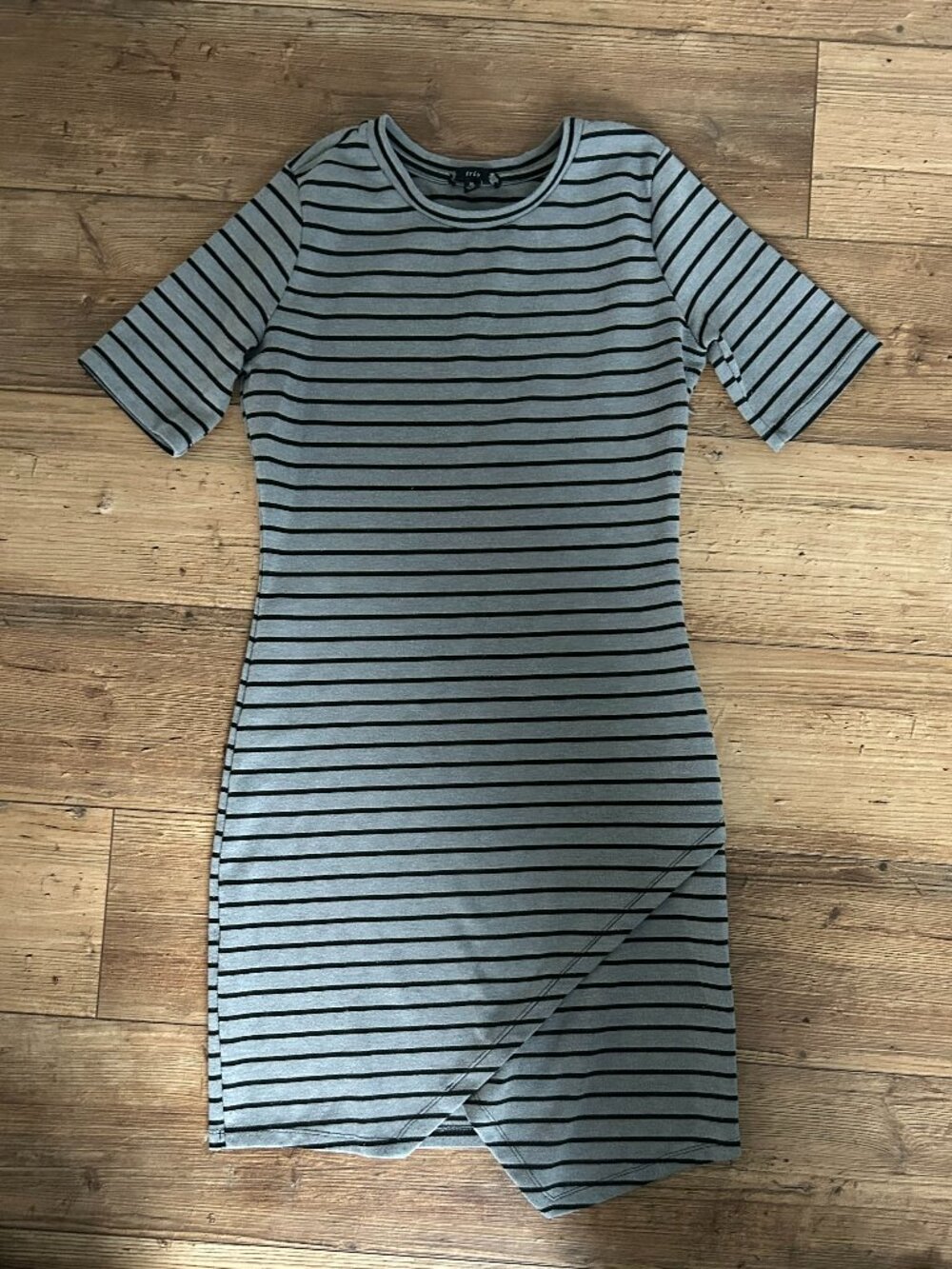 Iris Gray Black Striped Short Sleeves Bodycon Stretch Dress Women Junior Size XL